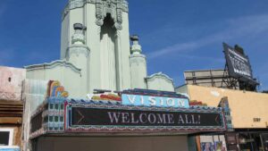 Read more about the article Unique Experiences in Los Angeles: Visit the Rich Cultural Heritage of South LA