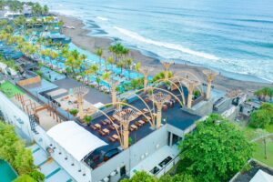 Read more about the article Explore the Massive Atlas Beach Club in Bali: Party Paradise Awaits