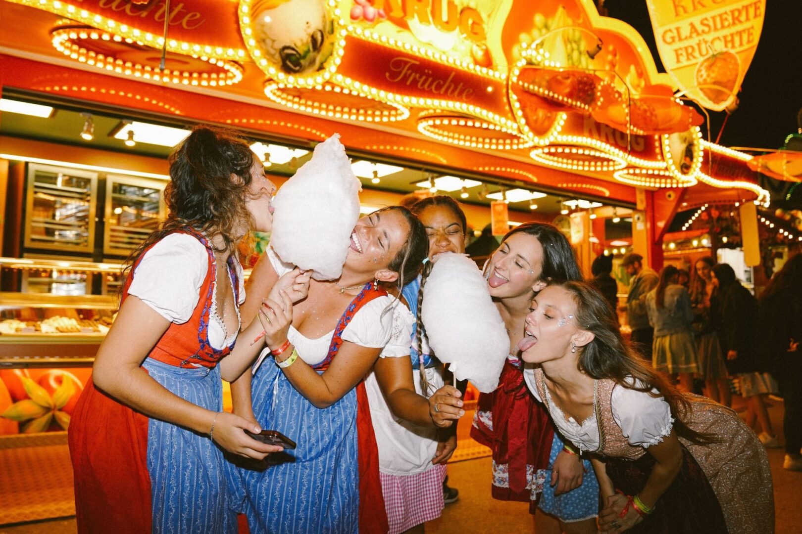 You are currently viewing Everything You Need To Know About Attending Oktoberfest in Munich