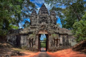 Read more about the article What is the Best Way to See the Angkor Wat Temples?