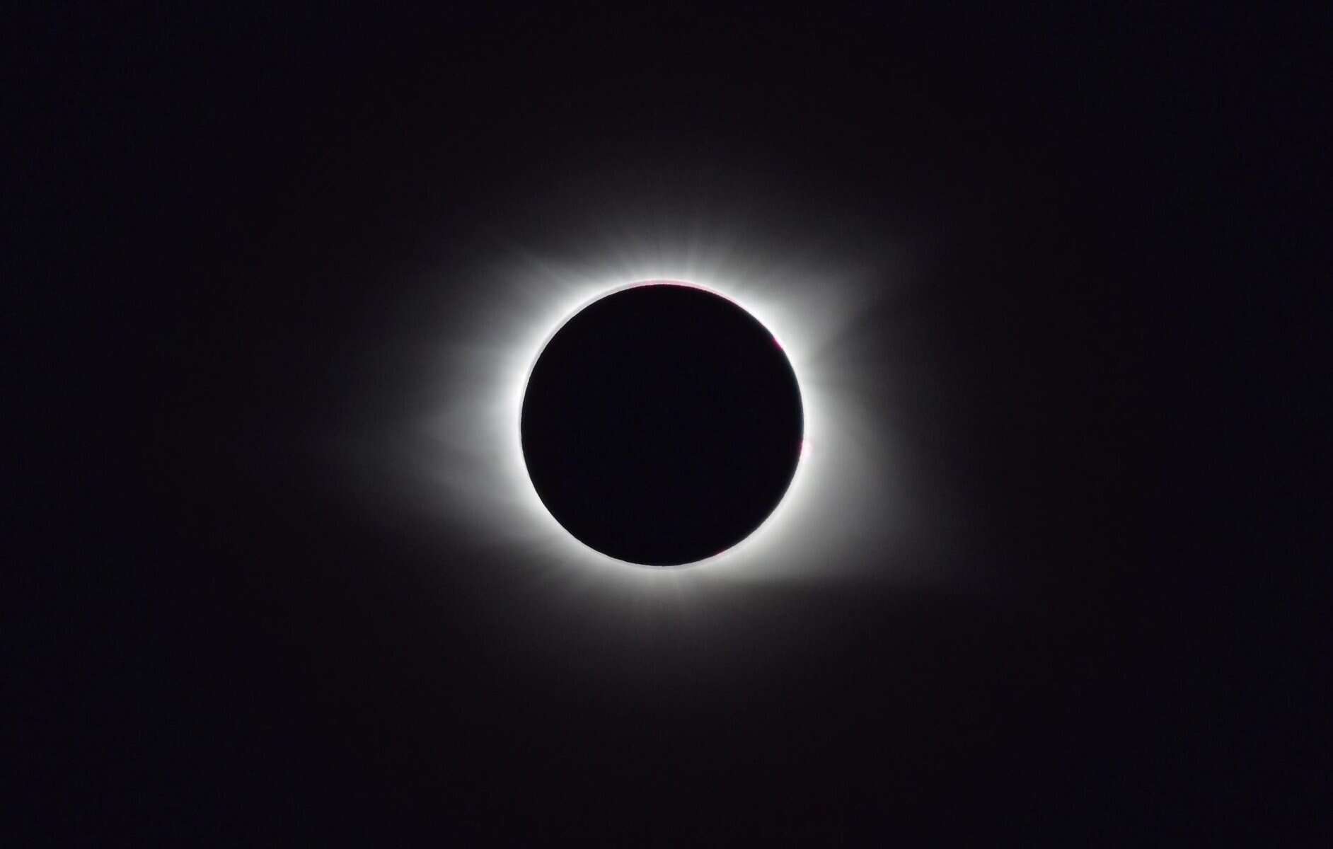You are currently viewing Total Solar Eclipse 2027: Why Egypt Is the Ultimate Viewing Spot