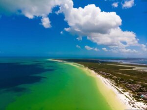 Read more about the article Cancun’s Island Get Away: Discover the Best Routes from Cancun to Holbox and Isla Mujeres