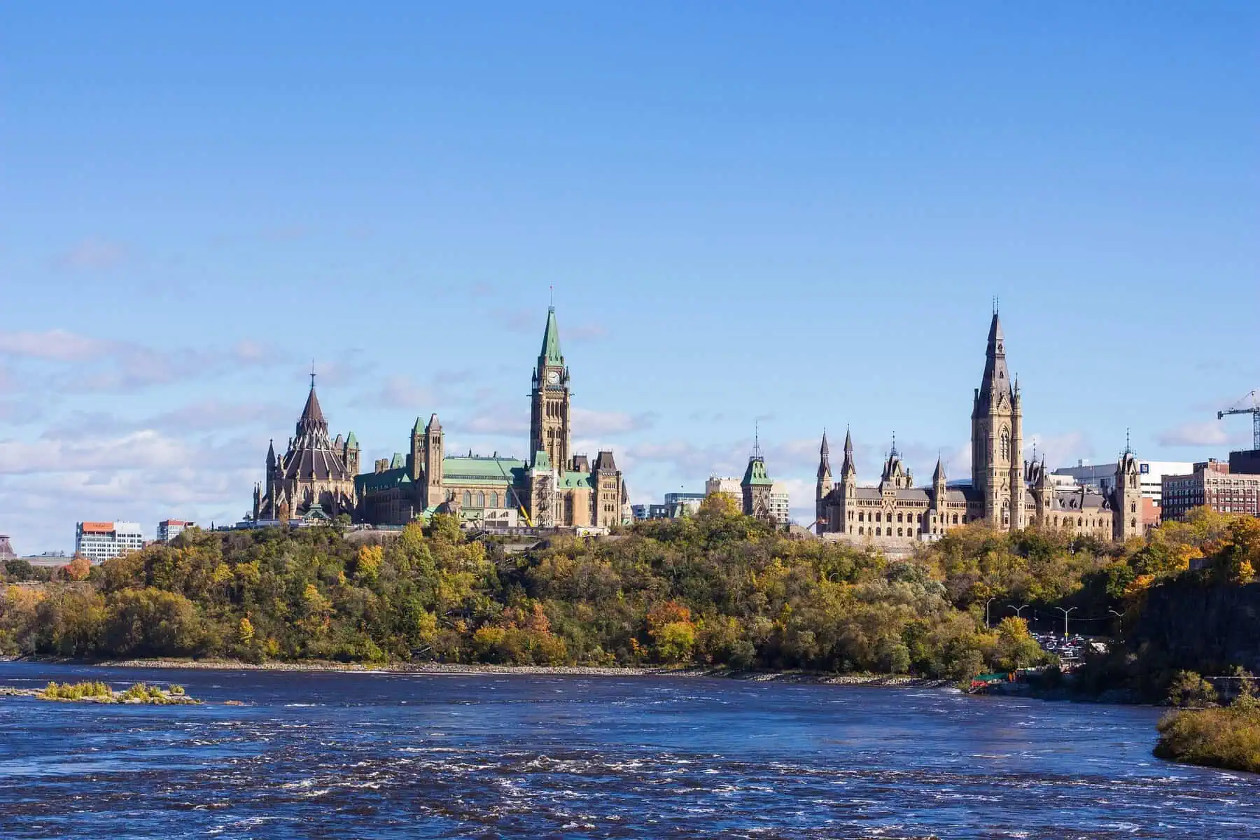 You are currently viewing Experience Ottawa’s Royal Elegance: A Complete Guide to Canada’s Capital