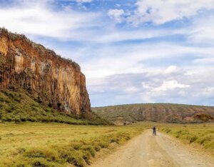 Read more about the article What to Expect on a Day Safari in Hell’s Gate National Park
